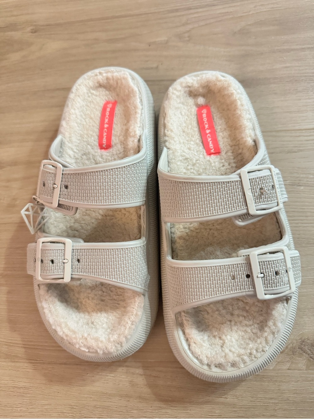 Cream Fleece-Lined Wens Slide Sandals